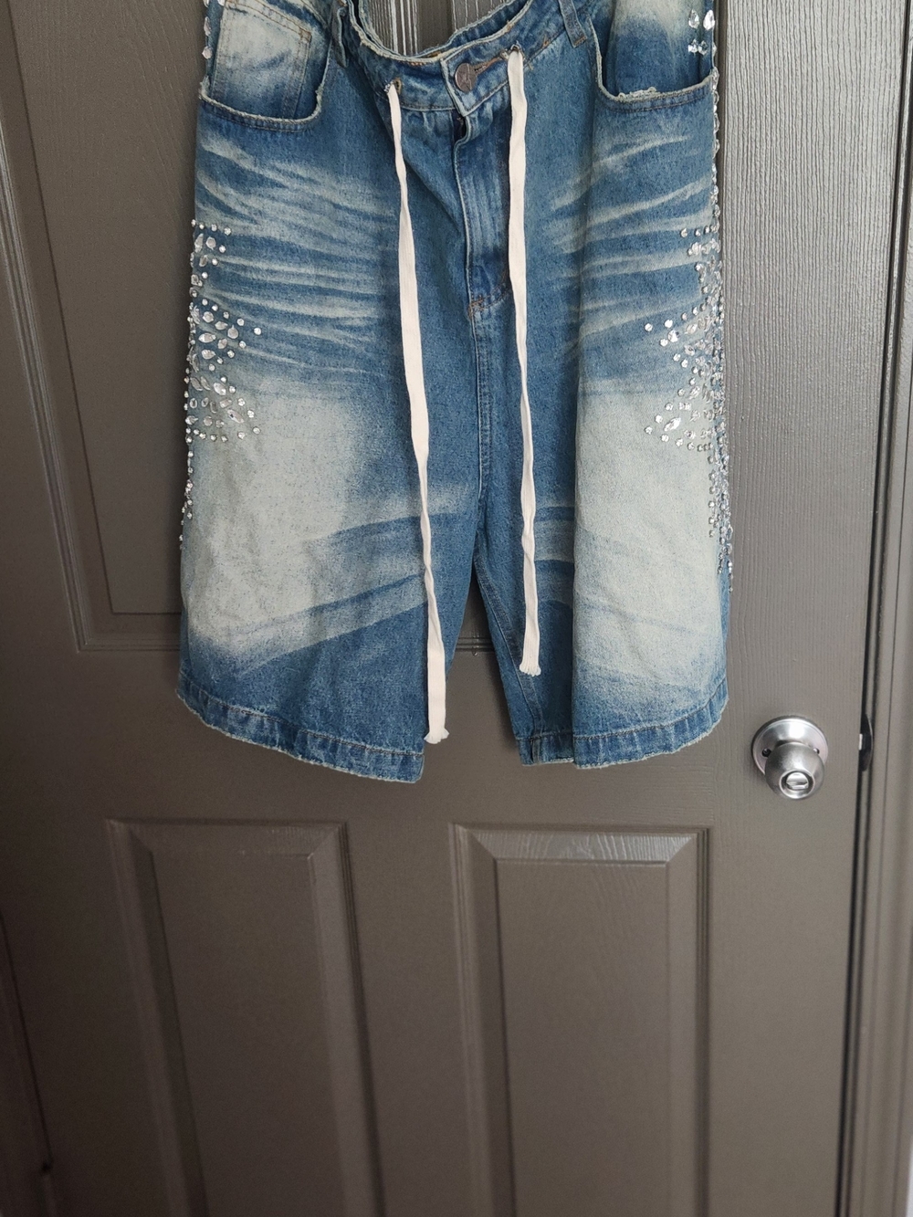 Denim Blue Men’s Embellished Drawstring Shorts